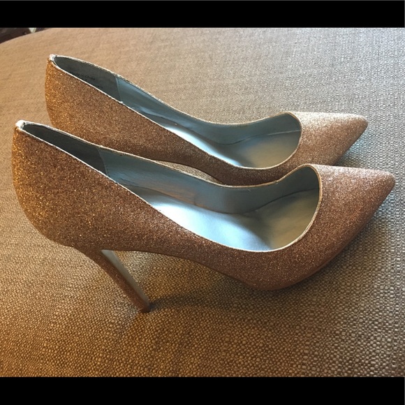 H by Halston Stella Gold Glitter pumps, never worn - Picture 3 of 5